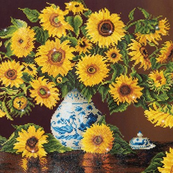 DD13.006 - Sunflowers in a china vase